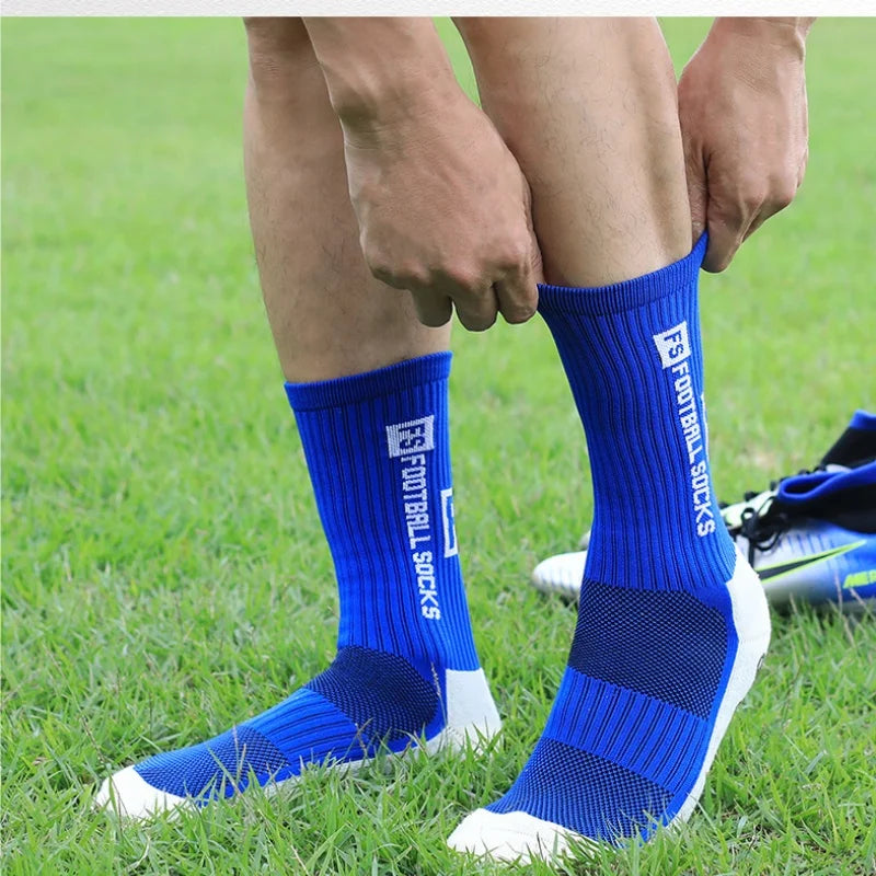 4 Pairs Men's Soccer Socks with Grip, Non Slip Anti Slip Athletic Socks with Cushion Pads for Football/Basketball/Hockey