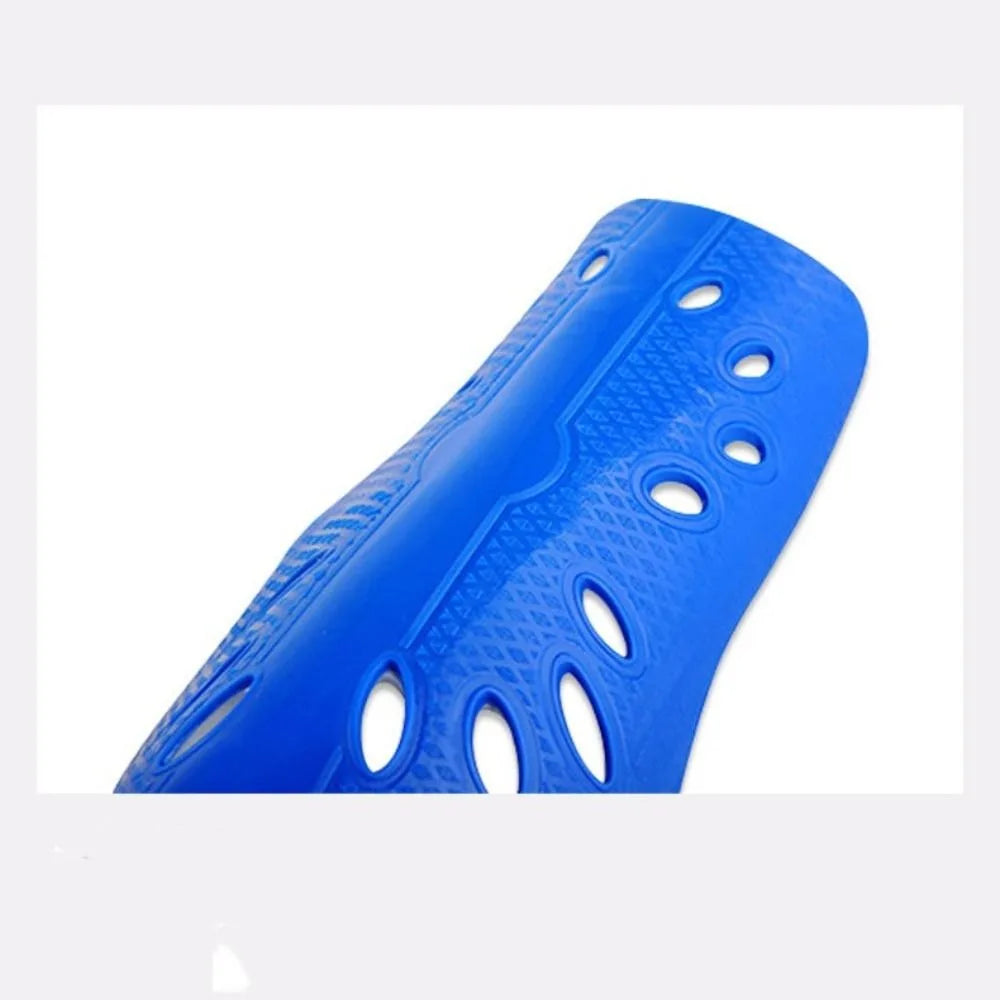 1Pair Lightweight Soccer Shin Guards Soccer Guards Calf Protector Shin Guard Sleeves Protective Shin Guard Football Soccer Gear