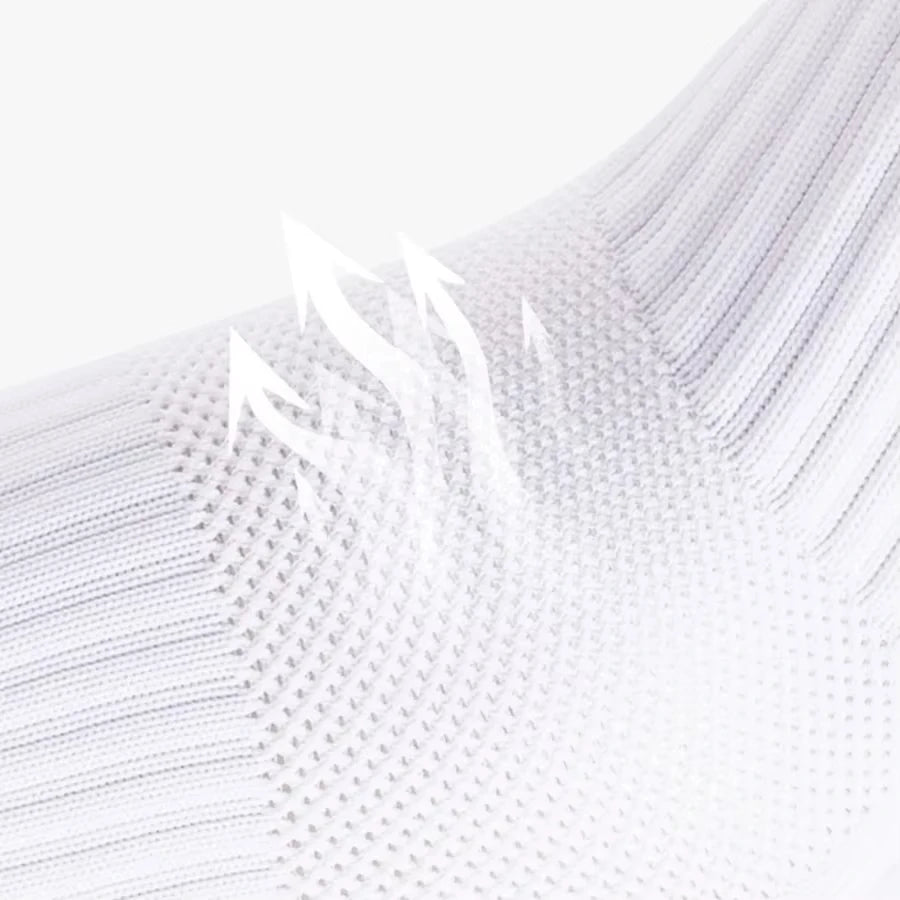 4 Pairs Men's Soccer Socks with Grip, Non Slip Anti Slip Athletic Socks with Cushion Pads for Football/Basketball/Hockey