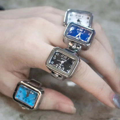 Vintage Punk Finger Watch Mini Elastic Strap Alloy Watches Couple Rings Jewelry Clock Retro Roman Quartz Watch Rings Women Men