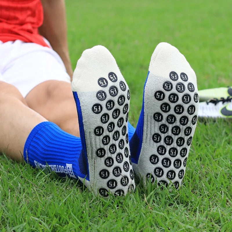 4 Pairs Men's Soccer Socks with Grip, Non Slip Anti Slip Athletic Socks with Cushion Pads for Football/Basketball/Hockey